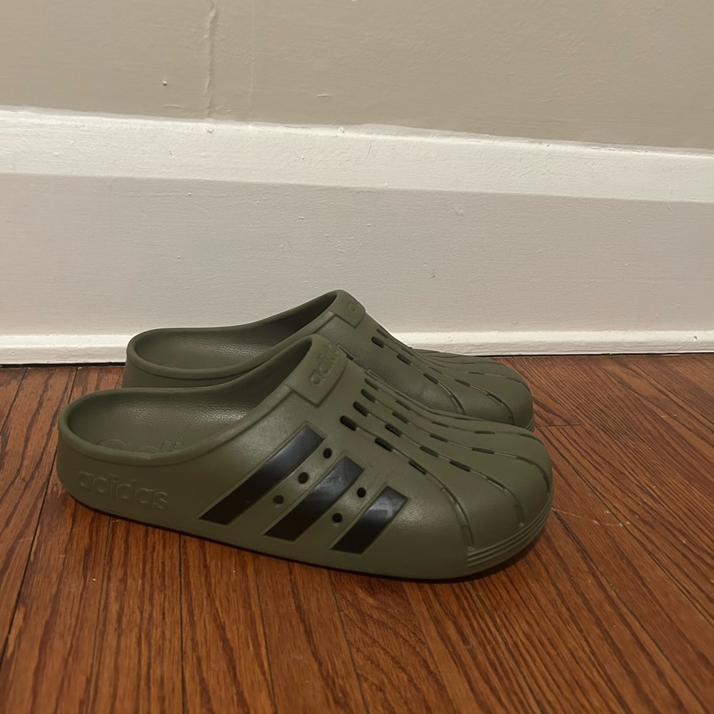 Adidas Men's Olive and Black Slippers